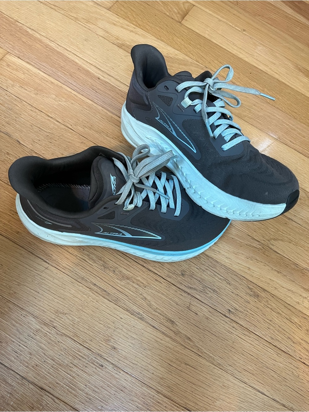 Altra Women's size 7.5 Running Shoes Sneakers - Picture 13 of 15